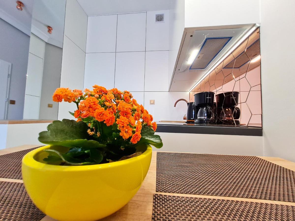 visit baltic - Platan Tower Victoria Apartment Swinoujscie Bagian luar foto